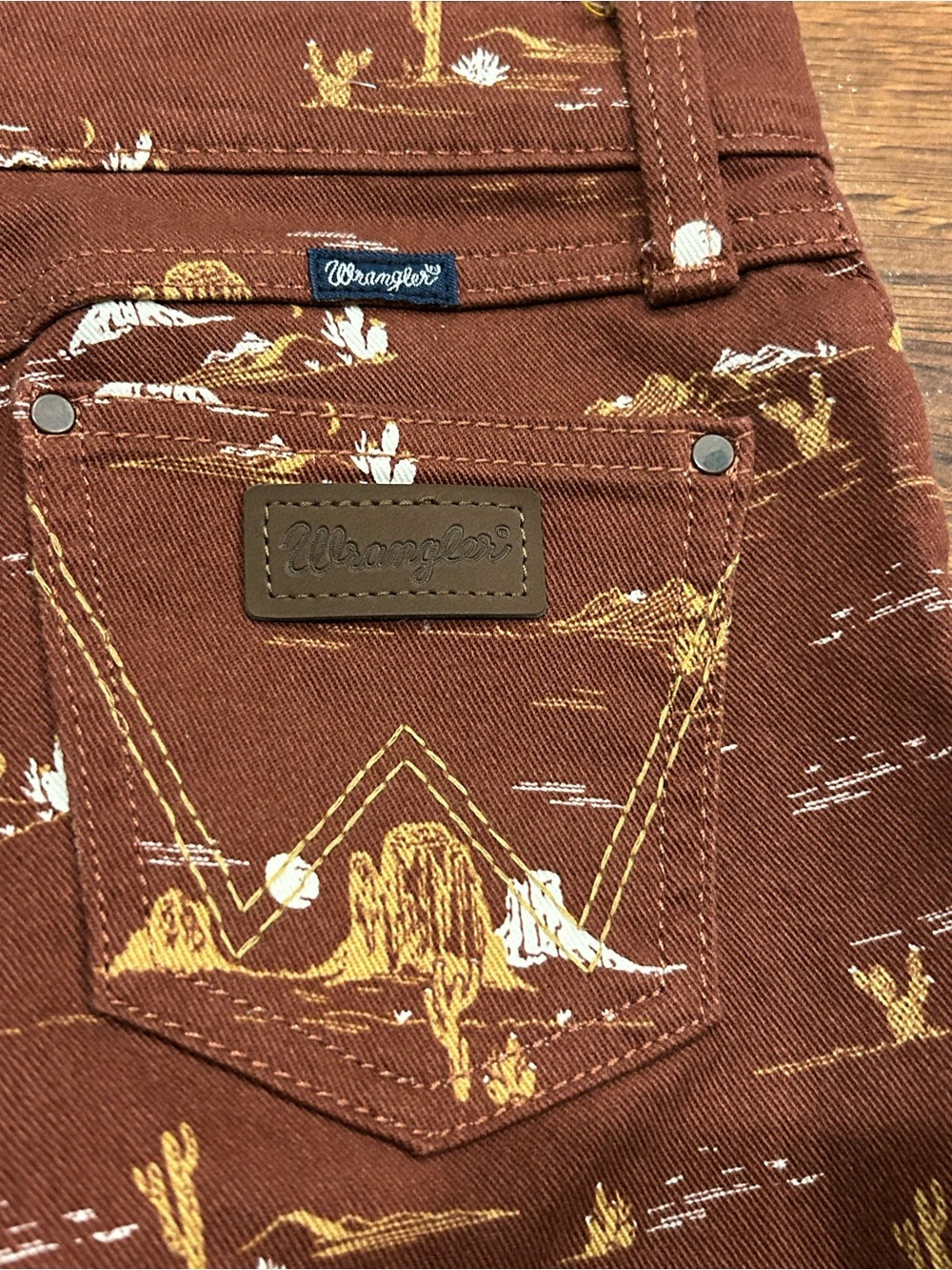 Wrangler Girls Desert Print Flare Jeans Size 8 Adjustable Waist Southwestern - Picture 9 of 9